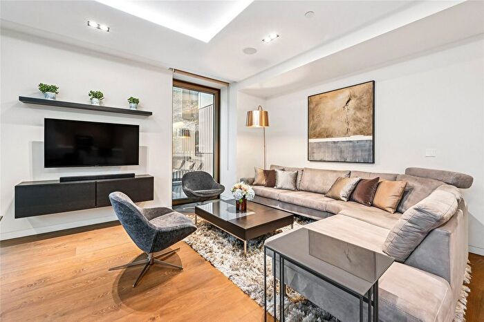 2 Bedroom Flat For Sale In Pearson Square, London, W1T