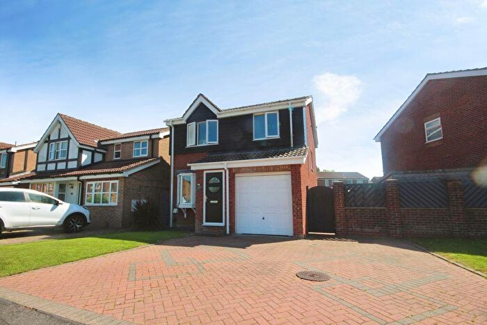 3 Bedroom Detached House For Sale In Pilgrims Way, Immingham, DN40
