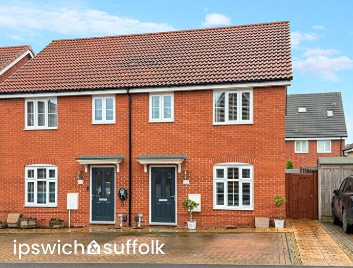 3 Bedroom Semi Detached House For Sale In Felchurch Road, Sproughton, Ipswich, IP8