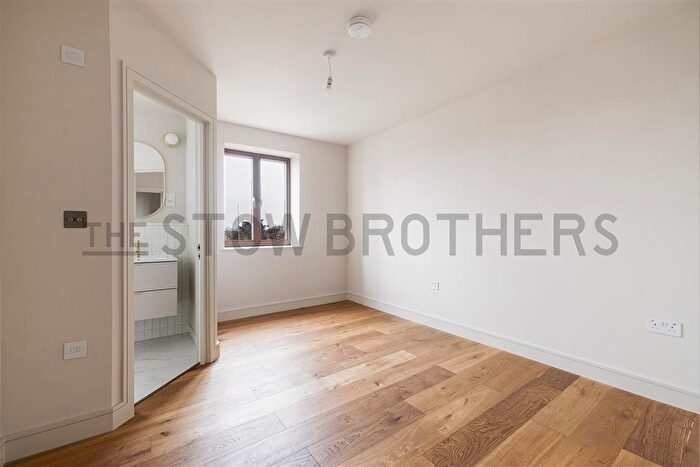 1 Bedroom Flat To Rent In Hoe Street, London, E17