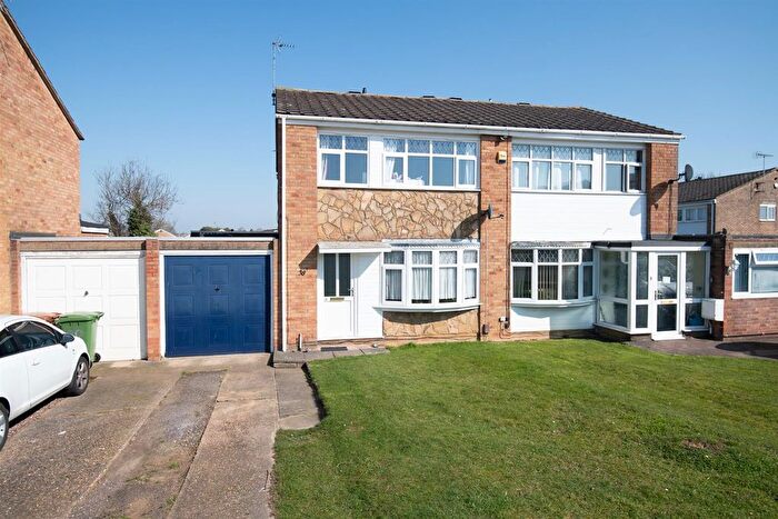 3 Bedroom Semi Detached House For Sale In Torrington Crescent, Wellingborough, NN8