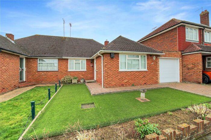 2 Bedroom Bungalow For Sale In Chalky Bank Road, Rainham, Gillingham, Kent, ME8