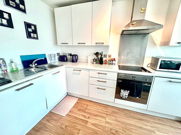 1 Bedroom Property To Rent In Marco Island, Nottingham, NG1