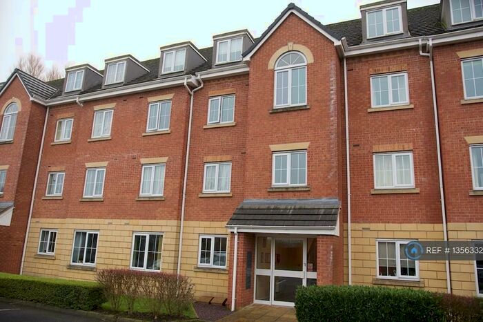 2 Bedroom Flat To Rent In Gladstone Close, Blackburn, BB2