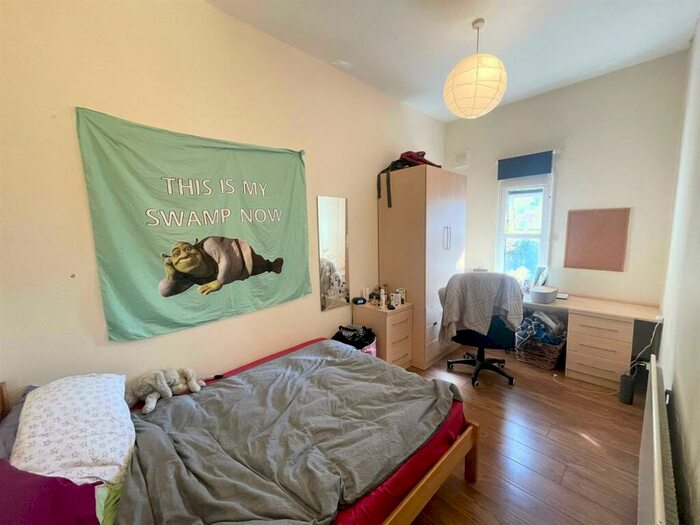 3 Bedroom Flat To Rent In **£pppw Excl Bills** Annesley Grove, Arboretum - Trent Uni, NG1