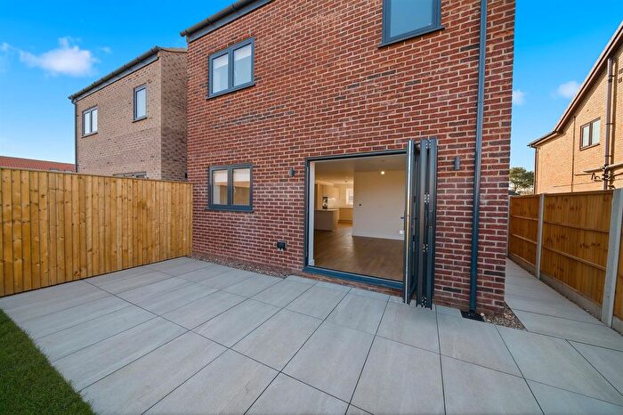3 Bedroom Detached House For Sale In Sunnyside Farm, Thorpe Willoughby, Selby, YO8