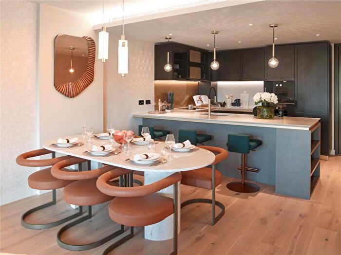 3 Bedroom Apartment For Sale In Powerhouse, Lots Road, Chelsea, SW10