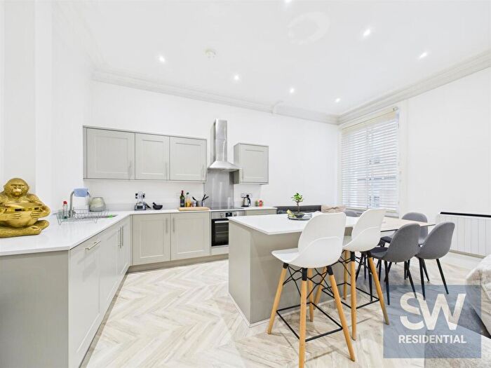 1 Bedroom Apartment For Sale In York Place, Leeds, LS1