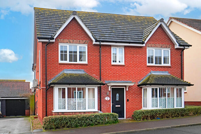 4 Bedroom Detached House For Sale In Bluebell Drive, Stansted, Essex, CM24