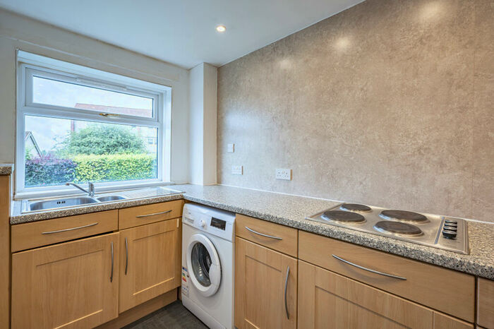 2 Bedroom Flat For Sale In H Balmalloch Road, Kilsyth, G65