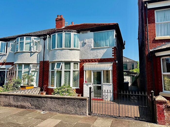 3 Bedroom Semi-detached House For Sale In Newport Road, Chorlton, M21