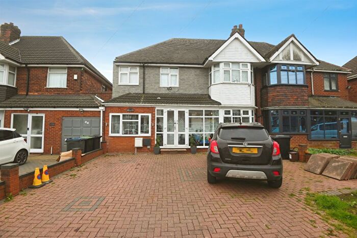 7 Bedroom Semi Detached House For Sale In Madison Avenue, Birmingham, B36