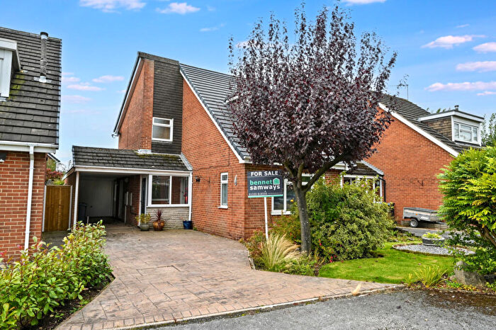 3 Bedroom Detached House For Sale In Hawthorn Close, Ashbourne, DE6