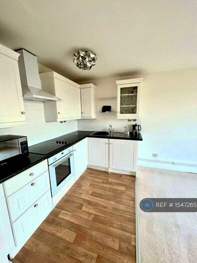 1 Bedroom Flat To Rent In Port Dinorwic Marina, Y Felinheli, LL56