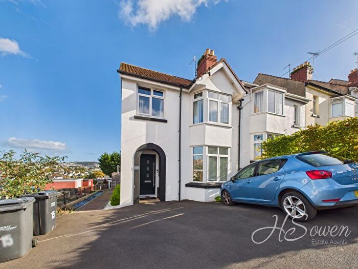 3 Bedroom End Terrace House For Sale In Burridge Avenue, Torquay, TQ2