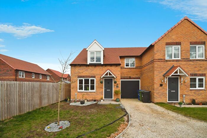 3 Bedroom Semi-Detached House For Sale In Woodpigeon Court, Poolsbrook, Chesterfield, Derbyshire, S43