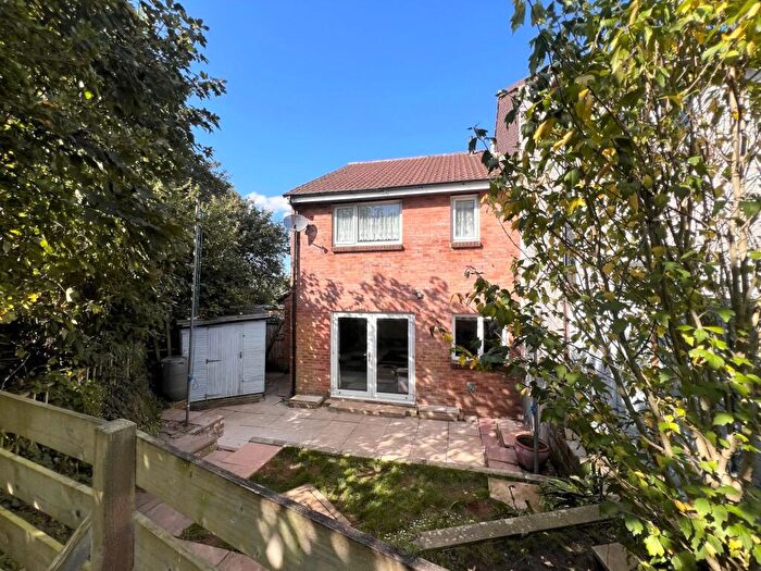 1 Bedroom Semi-Detached House For Sale In Kitter Drive, Plymouth, Devon, PL9