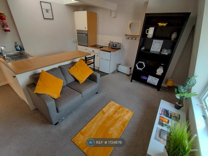 1 Bedroom Flat To Rent In The Mall, Bristol, BS8
