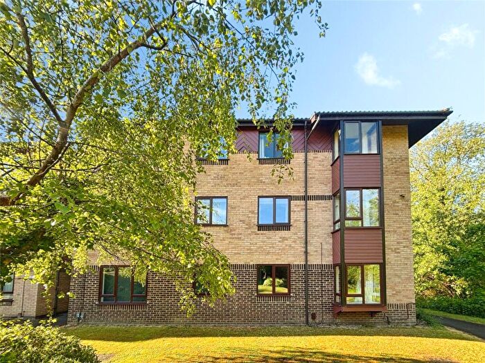 1 Bedroom Apartment For Sale In St. Pauls Court, Reading, Berkshire, RG1