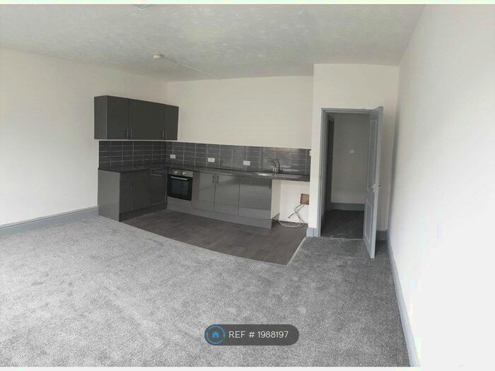 2 Bedroom Flat To Rent In Schofield Street, Waterfoot, Rossendale, BB4