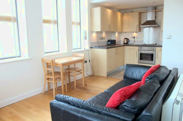 2 Bedroom Apartment To Rent In Beaumont Building, Mirabel Street, M3