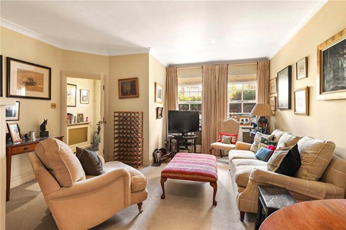 3 Bedroom Mews For Sale In Takhar Mews, London, SW11