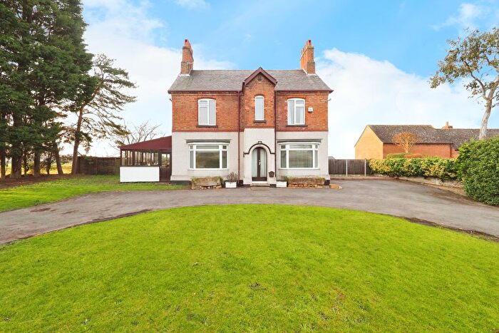 3 Bedroom Detached House For Sale In Barton Lane, Nottingham, NG11