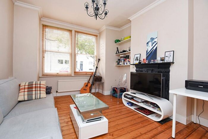 1 Bedroom Property To Rent In Atheldene Road, Earlsfield, London, SW18