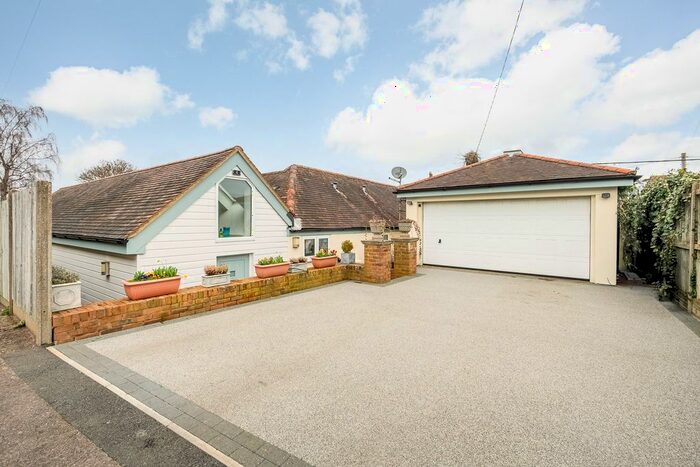 4 Bedroom Detached House For Sale In Mill Bank, Eastry, CT13