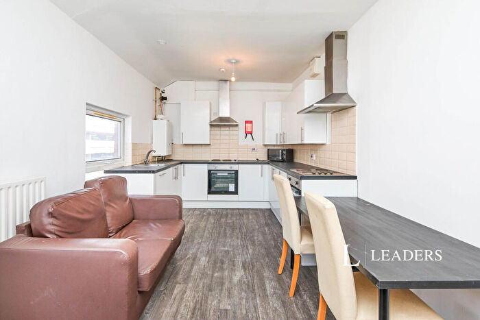 6 Bedroom House To Rent In Chapel Street, Derby, DE1