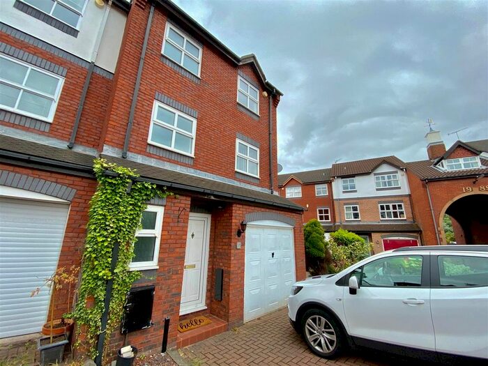 3 Bedroom Town House To Rent In Merchants Wharf, St Peters Basin, Byker, NE6