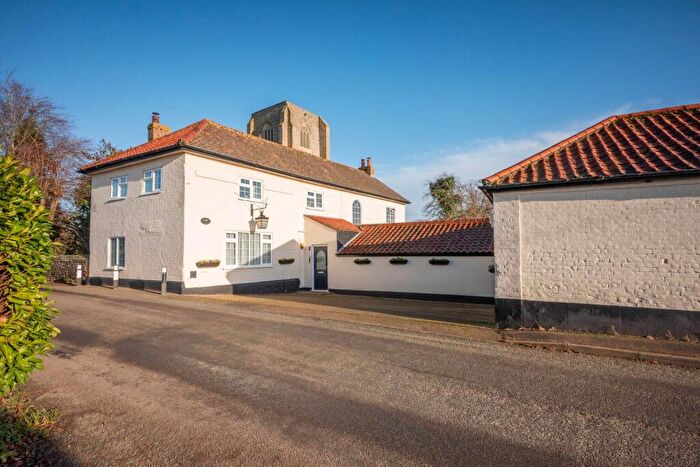 3 Bedroom Detached House For Sale In Church Road, Felmingham, NR28