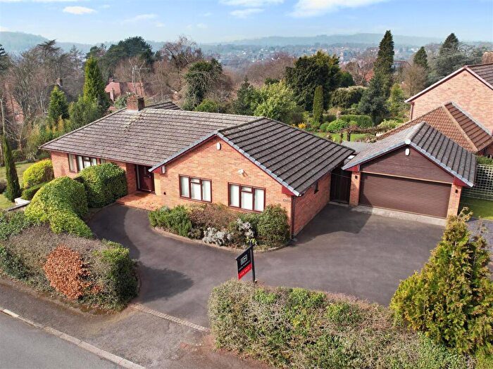 3 Bedroom Detached Bungalow For Sale In Brindley Brae, Kinver, Stourbridge, DY7