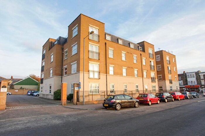 2 Bedroom Flat For Sale In Zion Place, Margate, CT9