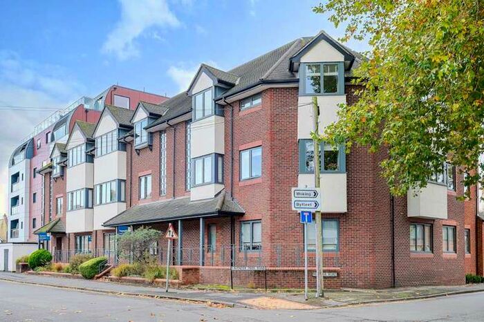 1 Bedroom Apartment To Rent In West Byfleet, KT14
