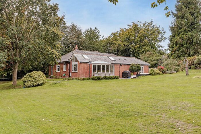 4 Bedroom Equestrian Facility For Sale In Rural Village Nr Maidstone, Kent, ME17