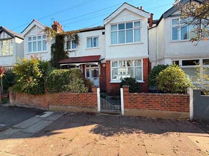 4 Bedroom Terraced House To Rent In Westbourne Avenue, London, W3