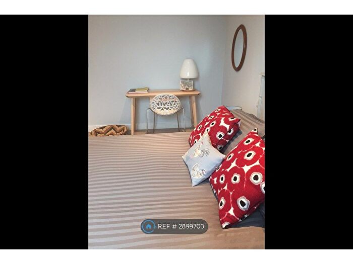 1 Bedroom Flat To Rent In Parkside Place, Cambridge, CB1