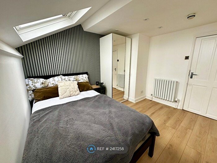 2 Bedroom Flat To Rent In Church Terrace, Leamington Spa, CV31