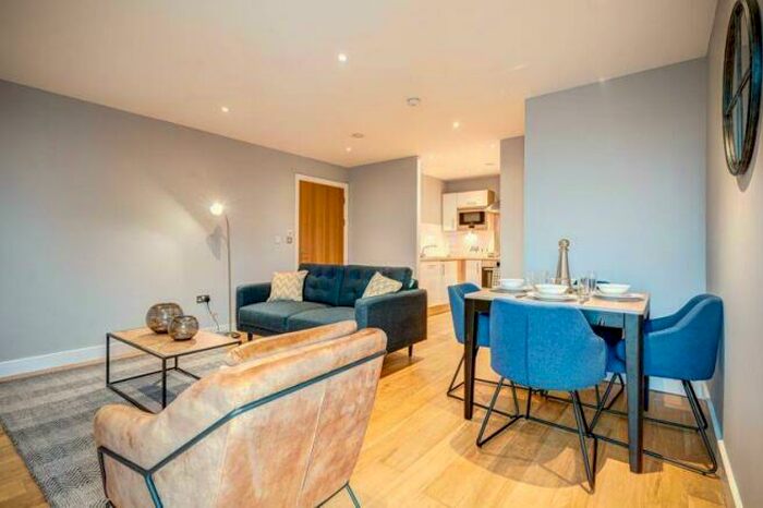 1 Bedroom Apartment To Rent In Meridian Plaza, Bute Terrace, Cardiff, CF10