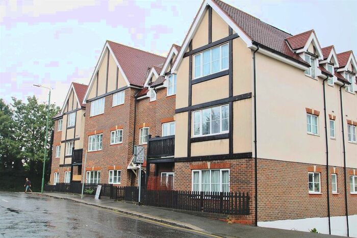 2 Bedroom Flat To Rent In Brammel House, Langley Park Road, Sutton, SM1