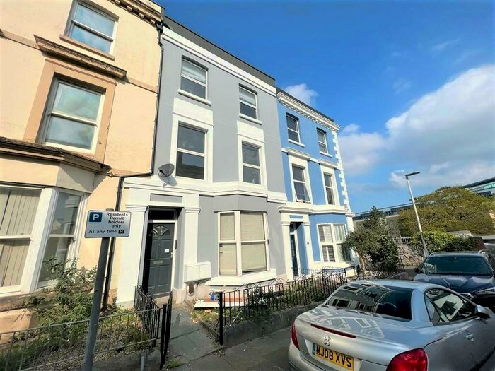 2 Bedroom Apartment To Rent In St James Place West, The Hoe, Plymouth, PL1