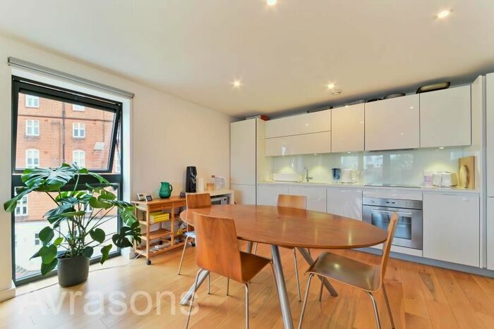 2 Bedroom Flat To Rent In Akerman Road, London, SW9