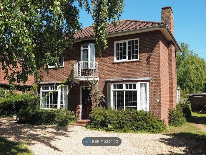 4 Bedroom Detached House To Rent In Histon Road, Cambridge, CB4