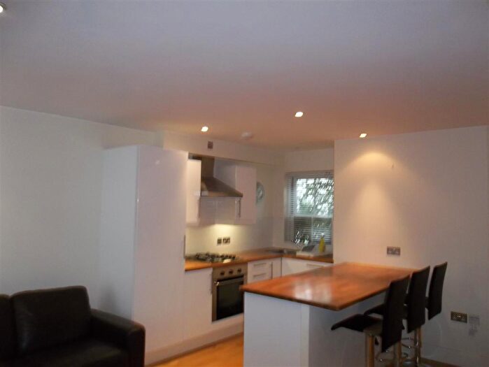 2 Bedroom Terraced House To Rent In Brunswick Row, Brighton, BN1