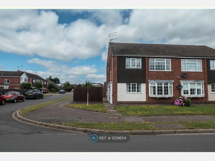 2 Bedroom Maisonette To Rent In Park Lane, Northampton NN5