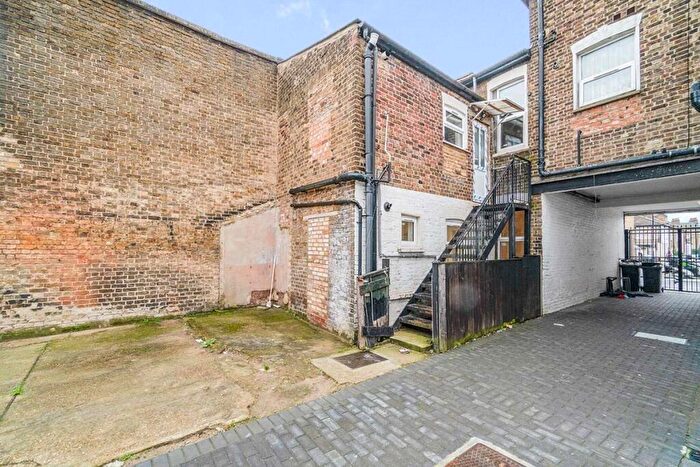1 Bedroom Flat To Rent In Windmill Road, Croydon, CR0