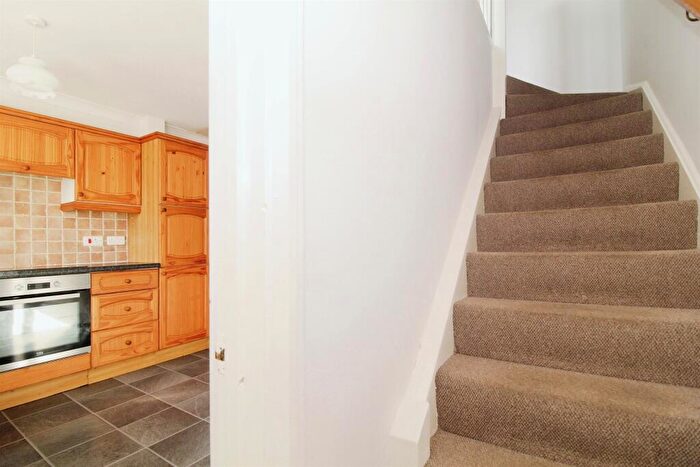 3 Bedroom Terraced House For Sale In Ringer Way, Clowne, Chesterfield, S43