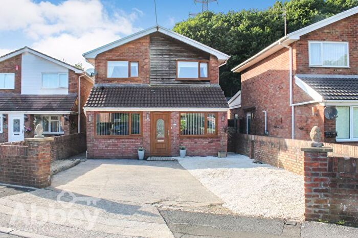 3 Bedroom Detached House For Sale In St. Marys Close, Briton Ferry, Neath, SA11