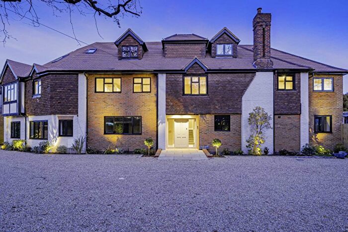 2 Bedroom Flat To Rent In Charlton Avenue, Hersham, KT12